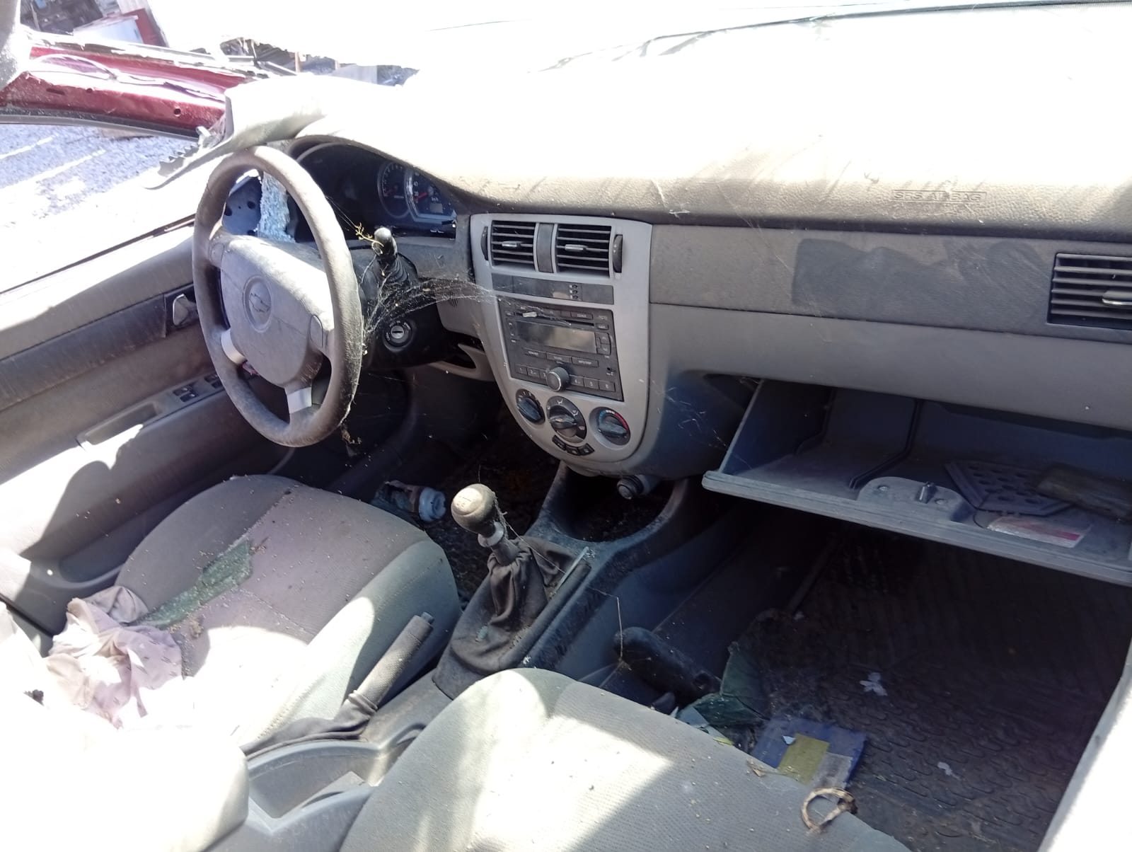  Chevrolet OPTRA LS II 2004    EN DESARME